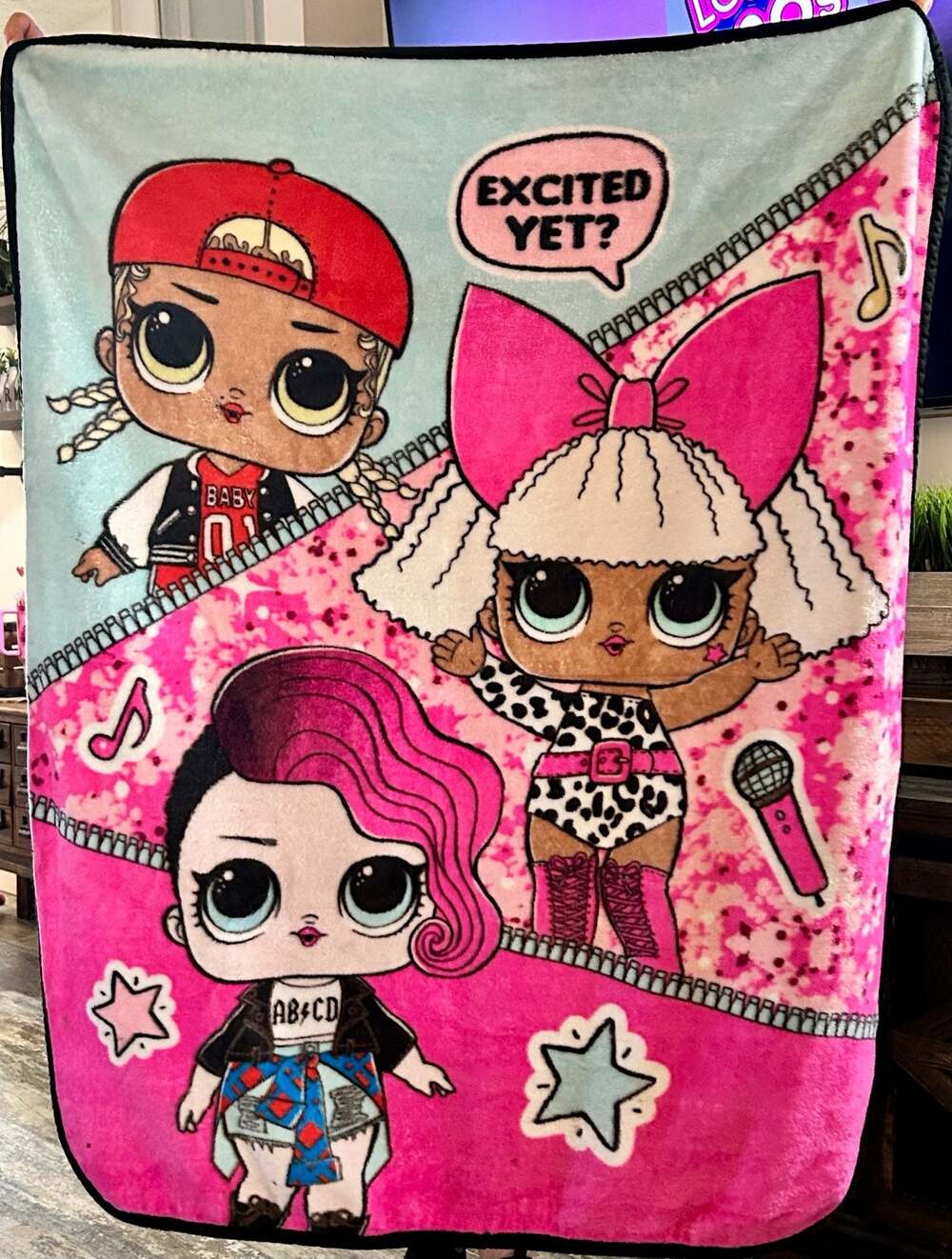 L.O.L. Surprise! Remix Kids Fleece Throw Blanket Diva and 80s B.B.